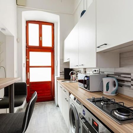 K5 Kis Apartment Budapest Eksteriør billede