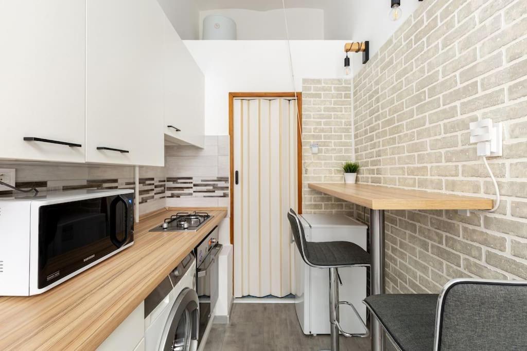 K5 Kis Apartment Budapest Eksteriør billede