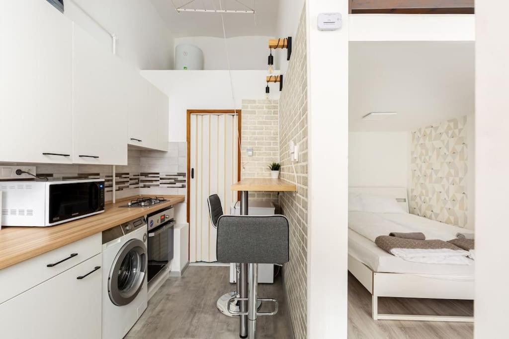 K5 Kis Apartment Budapest Eksteriør billede