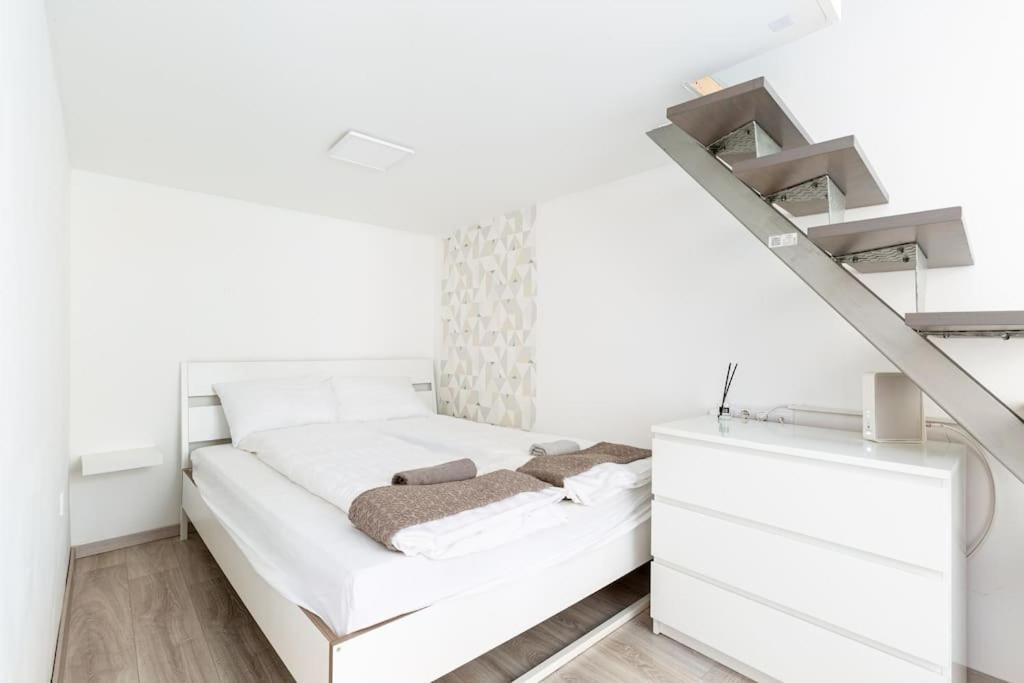 K5 Kis Apartment Budapest Eksteriør billede