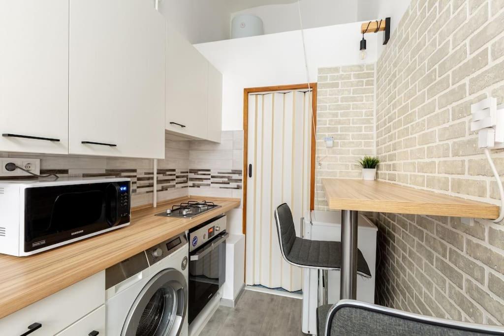 K5 Kis Apartment Budapest Eksteriør billede